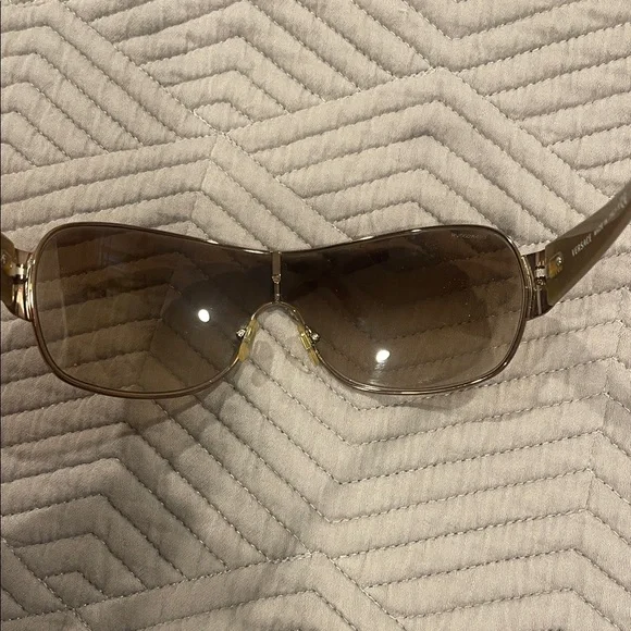 Versace Black and Brown Sunglasses - Picture 4 of 7